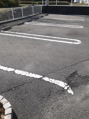 駐車場　駐車場完備です