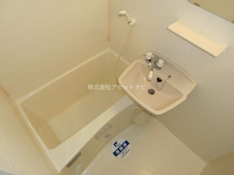 バス・シャワールーム　他部屋の参考画像