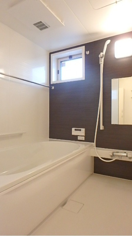 バス・シャワールーム　図面と現状に相違がある場合には現状を優先