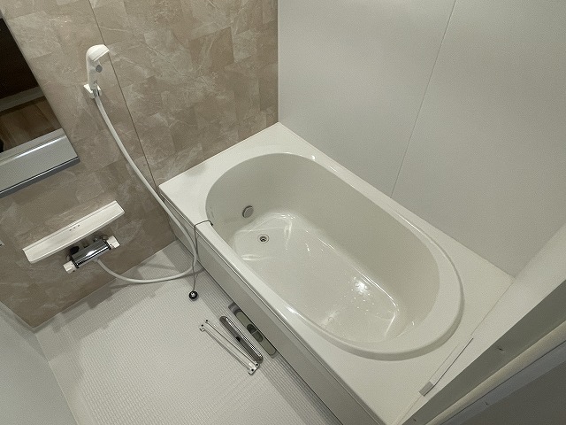 バス・シャワールーム　追焚・浴室乾燥機付バスルーム