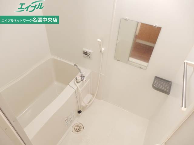 バス・シャワールーム　同型参考写真