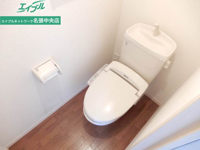 トイレ　同型参考写真