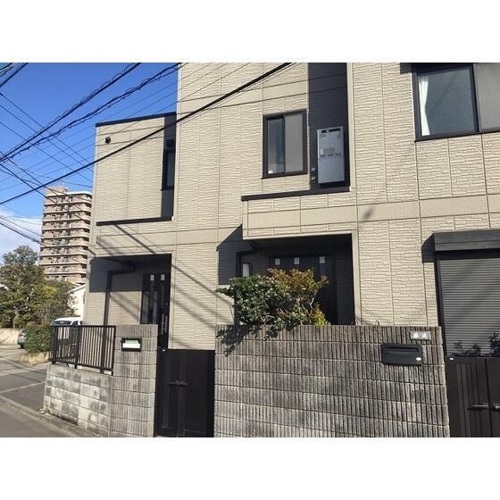 建物外観　落ち着いた雰囲気の外観です