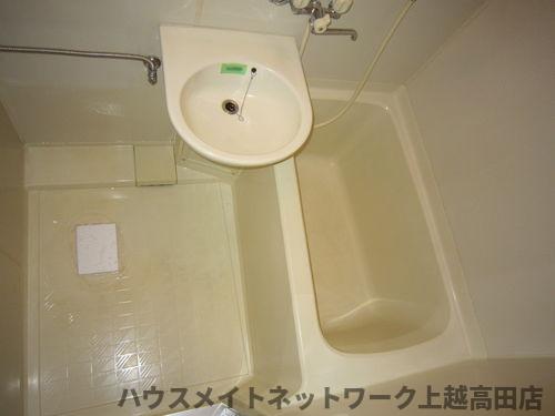 バス・シャワールーム　浴室