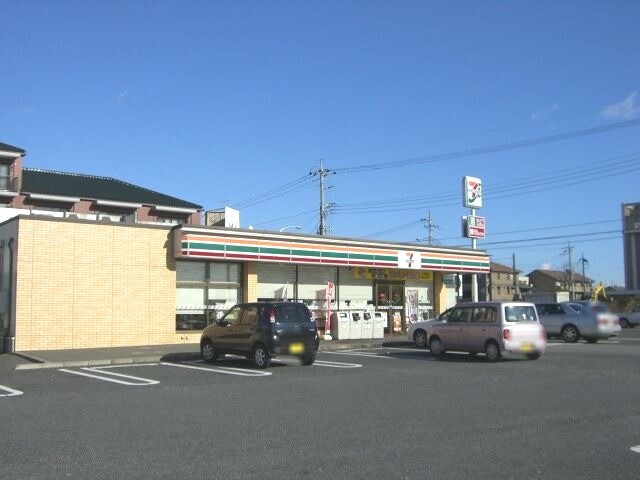 コンビニ　セブンイレブン茨城総和関戸店（コンビニ）まで349m