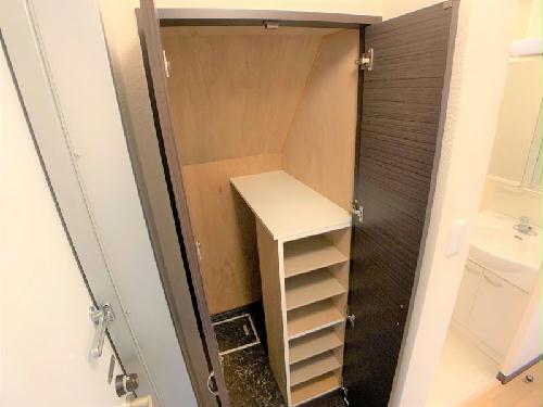 収納　（1F）設備・仕様は号室により異なる為、現況を優先致します。