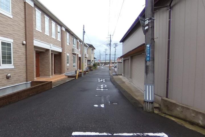 その他　前面道路（その他）まで0m
