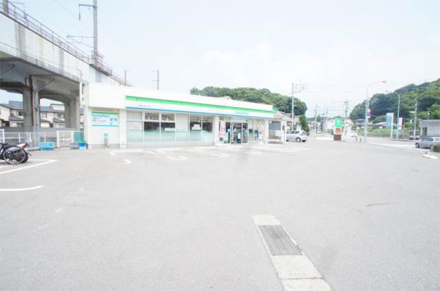 コンビニ　ファミリーマート 福岡土井四丁目店（コンビニ）まで77m