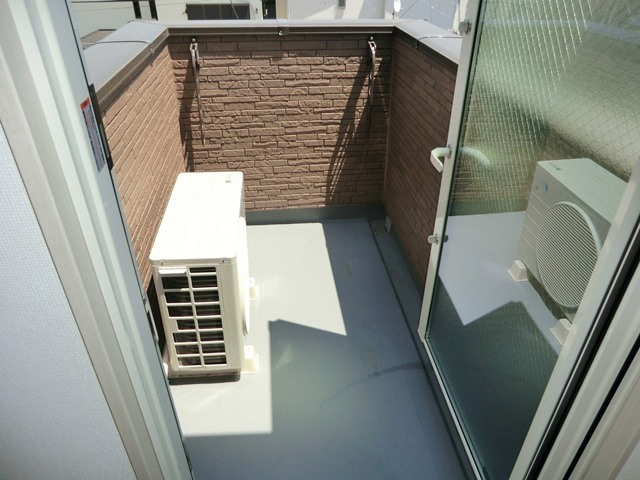 バルコニー　★明るい日差しが入るバルコニーです★