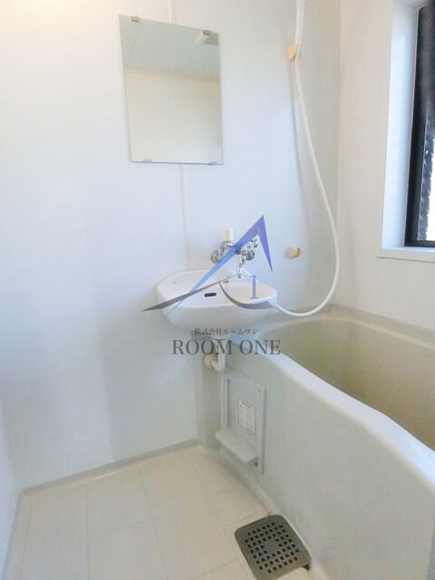 バス・シャワールーム　お風呂です。