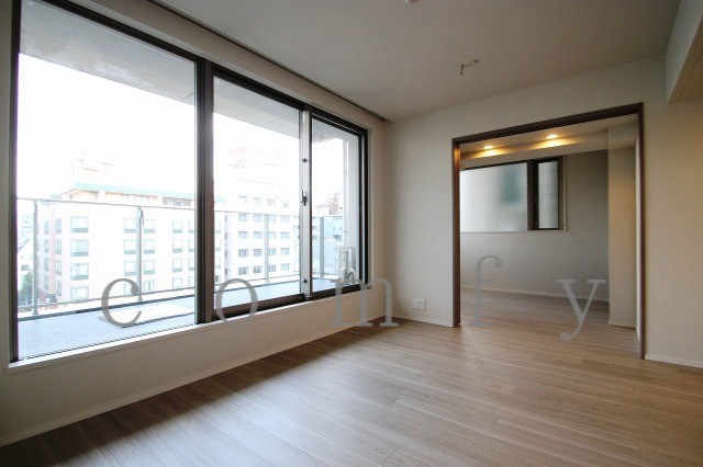 居室・リビング　開放感のあるリビングダイニング