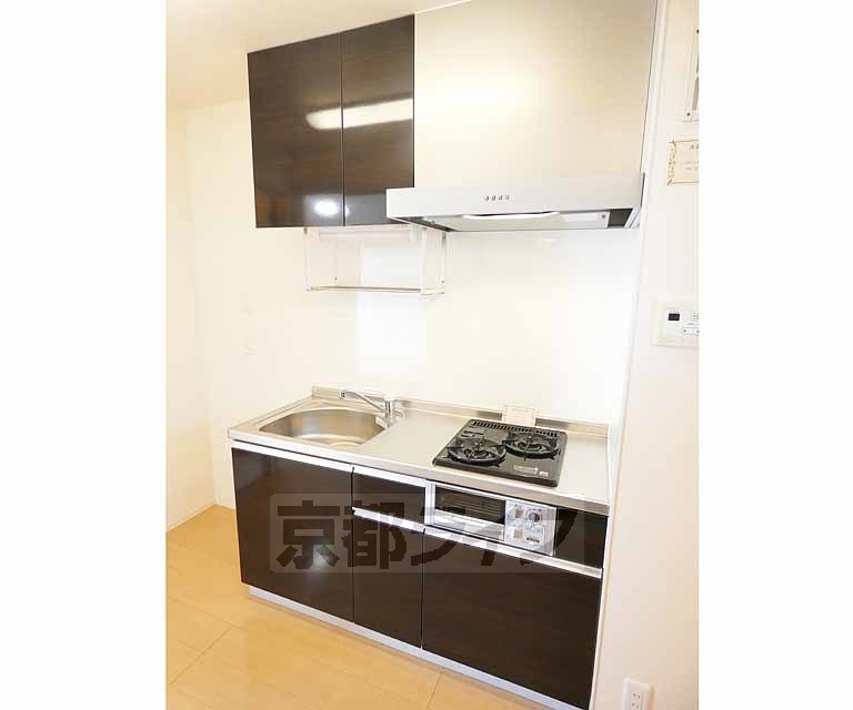 キッチン　２口付きコンロです