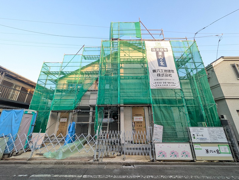 建物外観　新築テラスハウス！