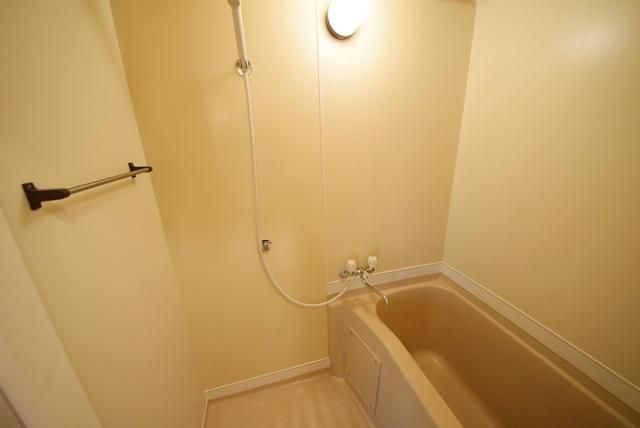 バス・シャワールーム　★バス・トイレ別でゆっくり入れます★