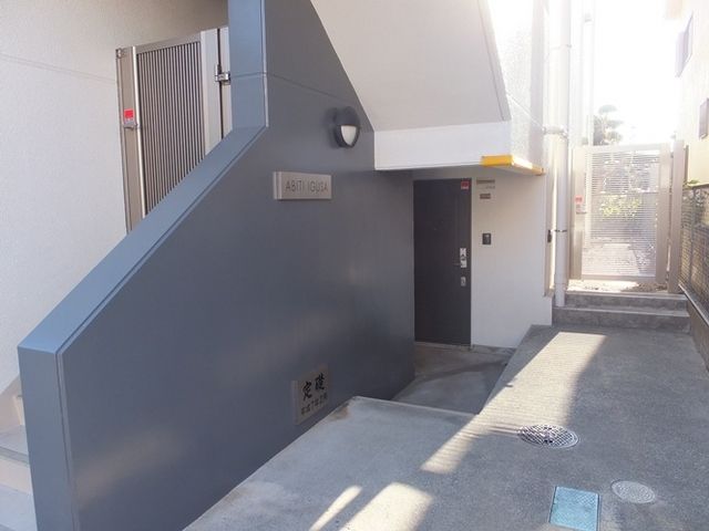 エントランス　建物入口