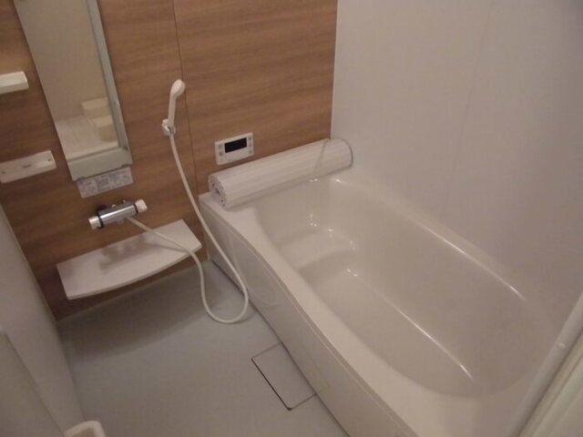 バス・シャワールーム　浴室