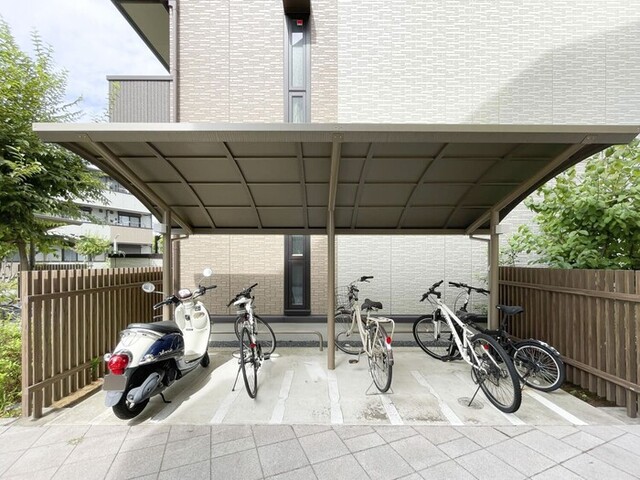 エントランス　出入口