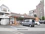 コンビニ　セブンイレブン（コンビニ）まで509m