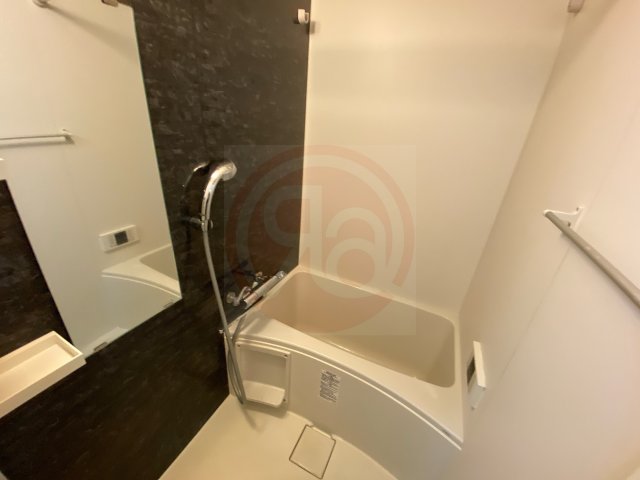 バス・シャワールーム　お風呂で日々の疲れを落としましょう