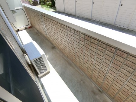 バルコニー　写真は102号室です。(参考)