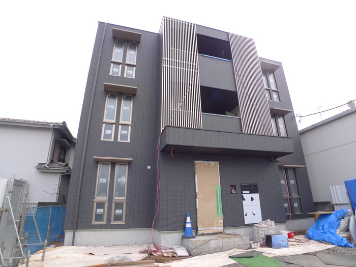 建物外観　建築中