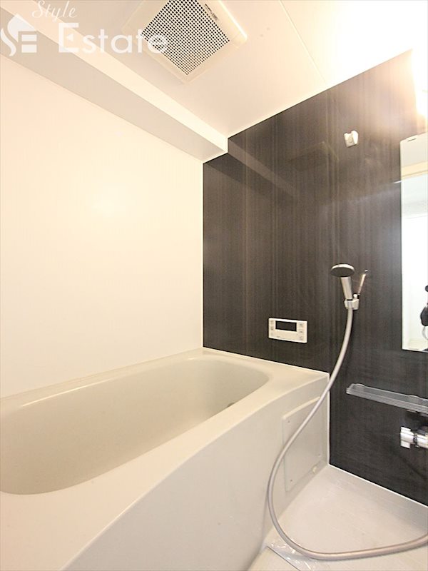 バス・シャワールーム　バスルーム