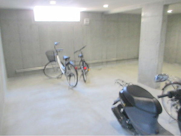 その他共有部分　駐輪スペースです♪
