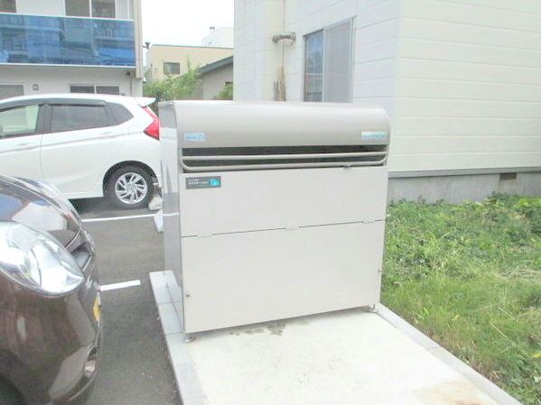 その他　忙しい朝に便利なダストボックス♪