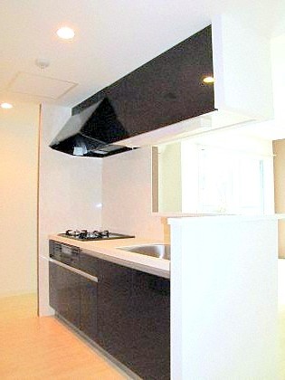 キッチン　対面式のシステムキッチンです♪