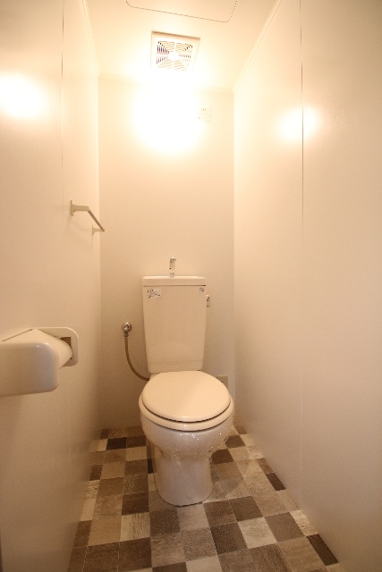 トイレ　※別号室のお写真のため現況優先