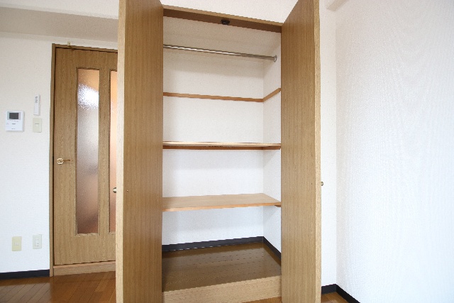 収納　※別号室のお写真のため現況優先