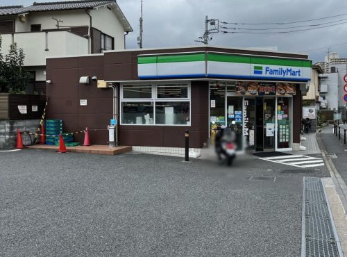 コンビニ　ファミリーマート 若木二丁目店（コンビニ）まで514m