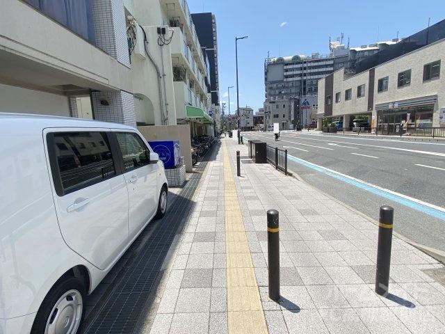 その他　前面道路（その他）まで2m