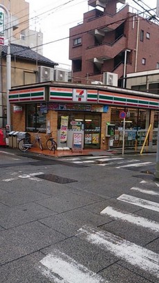 コンビニ　セブンイレブン板橋大山東町店（コンビニ）まで271m