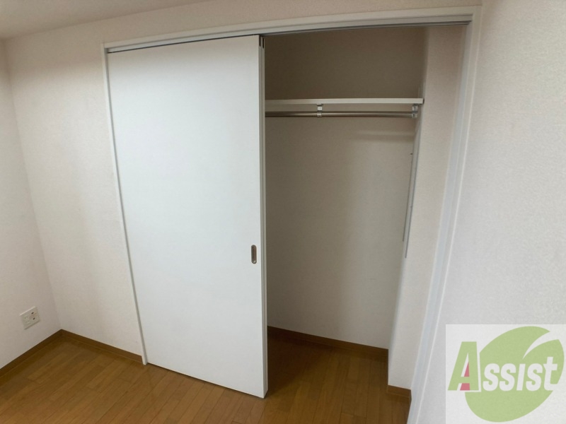 収納　クローゼットがありました。お洋服や荷物はここへ