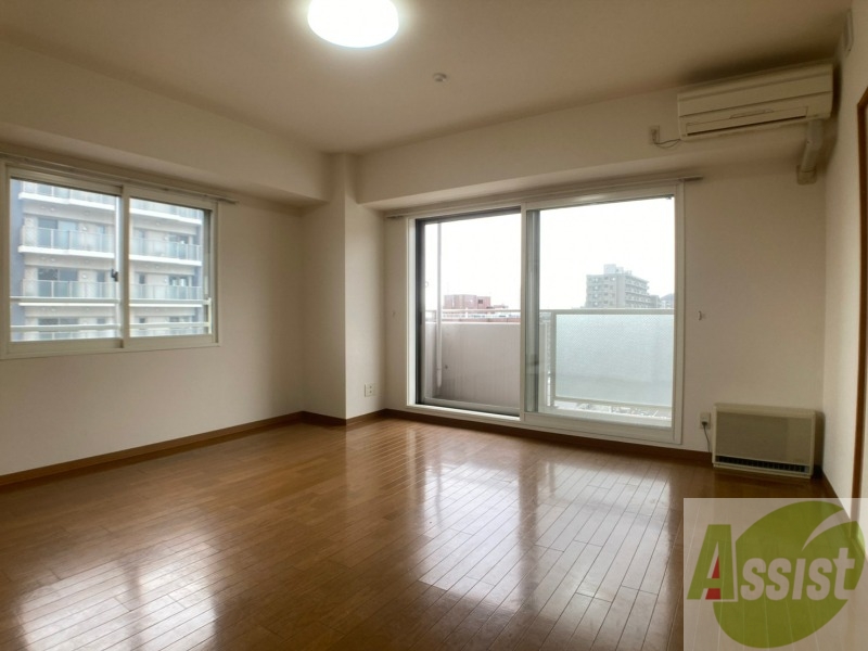 居室・リビング　広くてキレイなＬＤＫが広がっていて、充実した生活が送れそう。