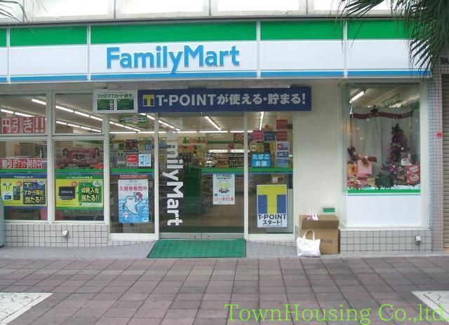 コンビニ　ファミリーマート佐野久下目黒店（コンビニ）まで90m