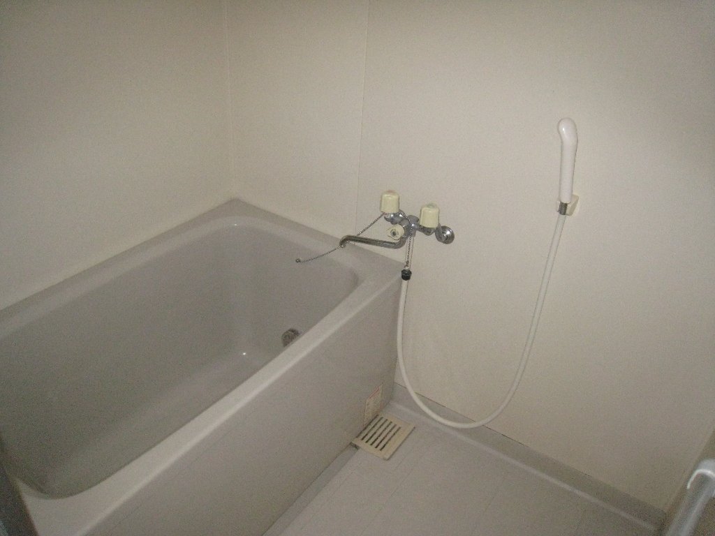 バス・シャワールーム　イオラニガーデンIII