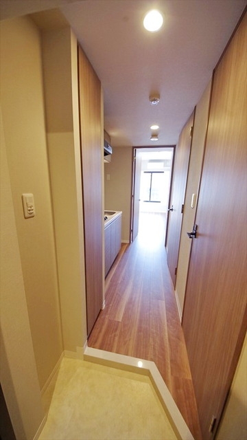 玄関　※同タイプ別部屋参考画像