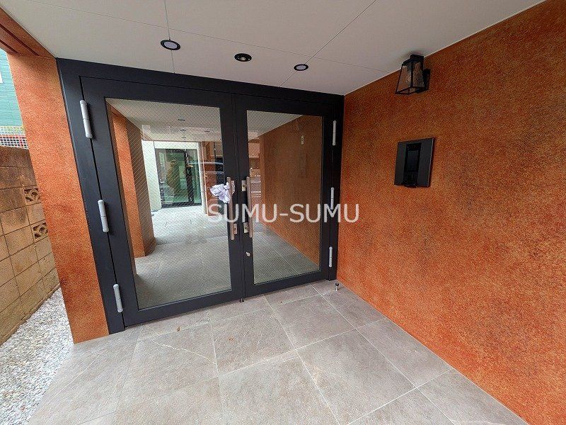 エントランス　エントランス