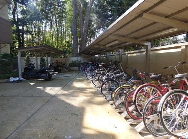 駐車場　敷地内駐輪場有！