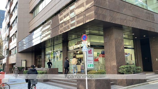 コンビニ　ナチュラルローソン 新川二丁目店（コンビニ）まで125m
