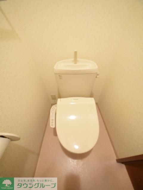 トイレ　ウォシュレット機能付き