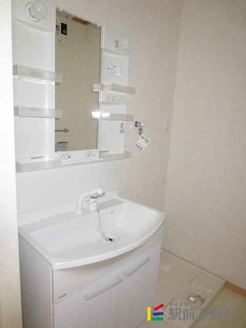 洗面設備　シャンプードレッサー付！