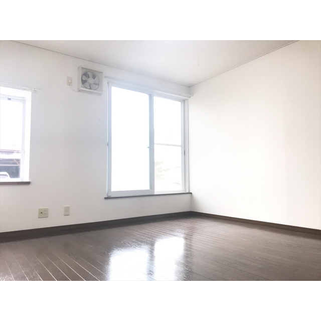 居室・リビング　洋室（8帖）の様子