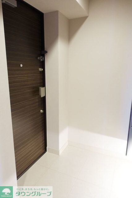 玄関　※写真は同タイプ住戸です。