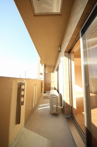 バルコニー　バルコニー付きです