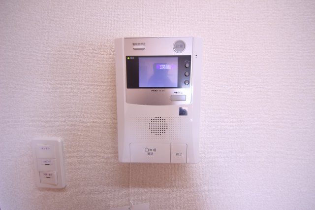セキュリティ　モニター付きインターホンです