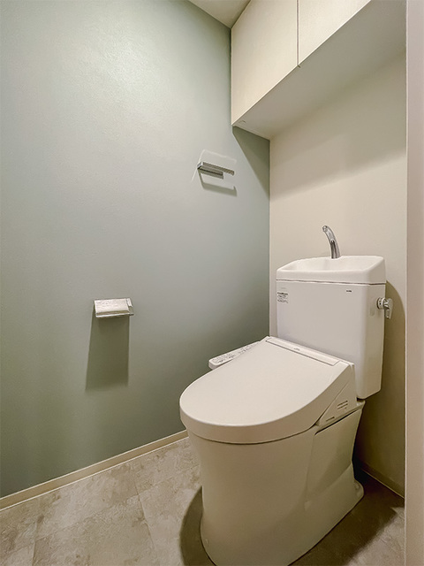 トイレ　※写真は同タイプ住戸です。