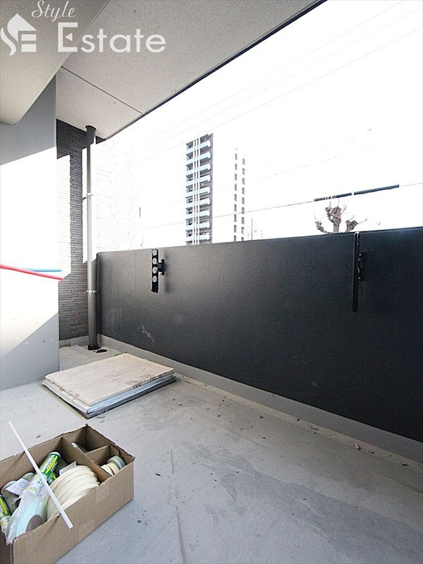 バルコニー　バルコニー